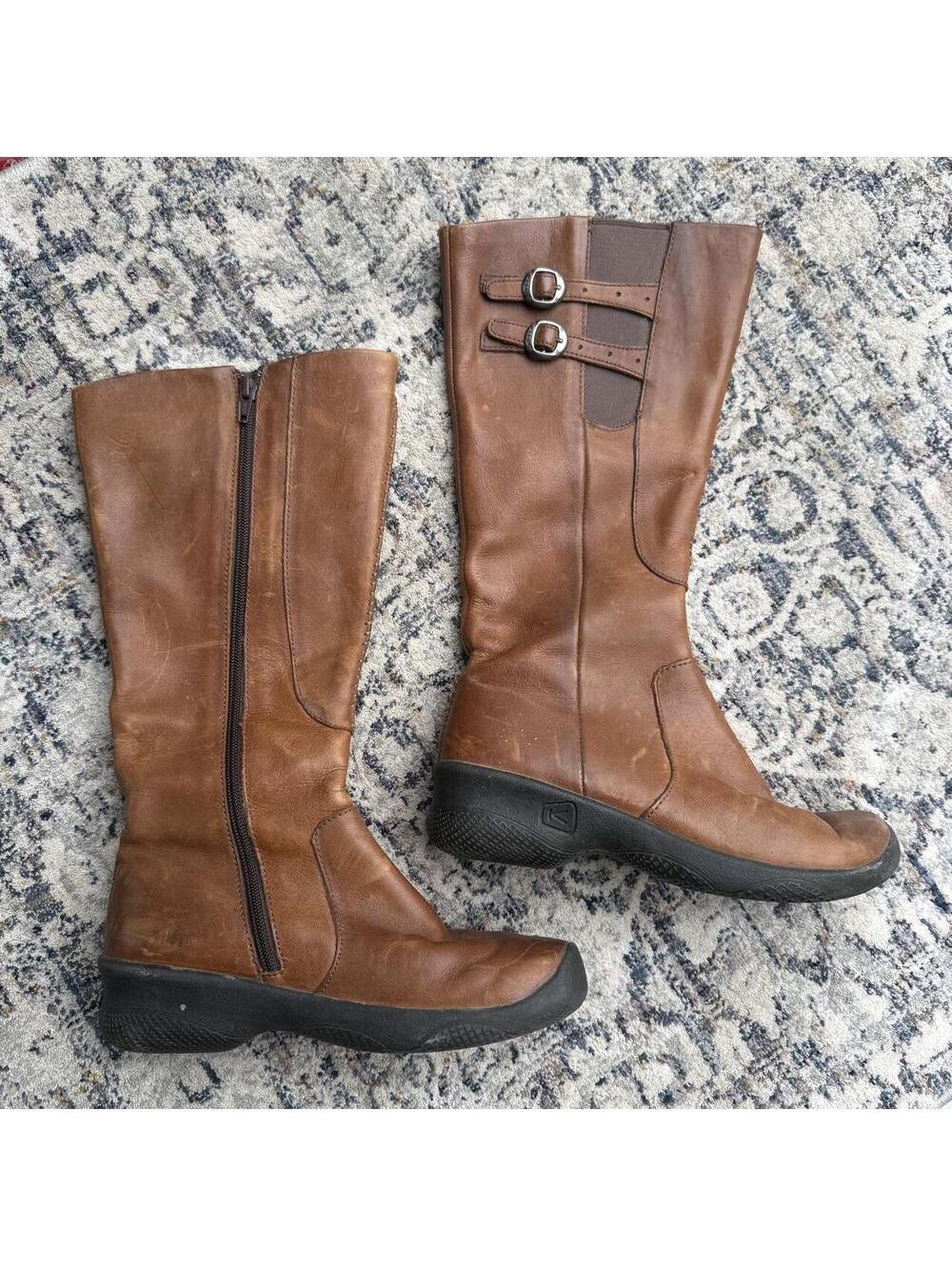 Brown leather Keen boots with a buckles, size US 6 women’s#buckles #western